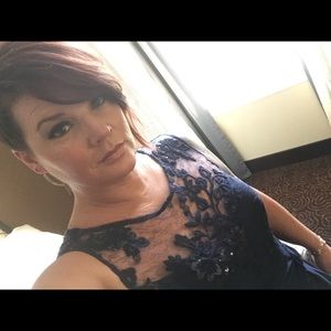 Meet your Posher, Nola